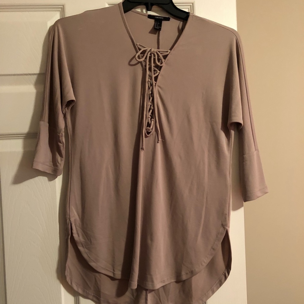 Forever 21 cream tie up half sleeve top